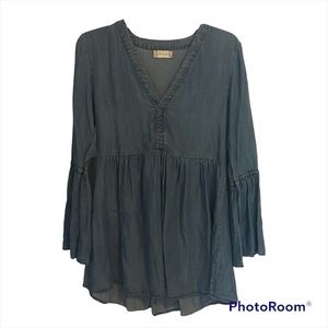 Altar’d State chambray bell sleeve top size S